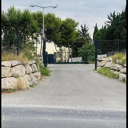 Moderne Proche De Et Parking Gratuit Apartment